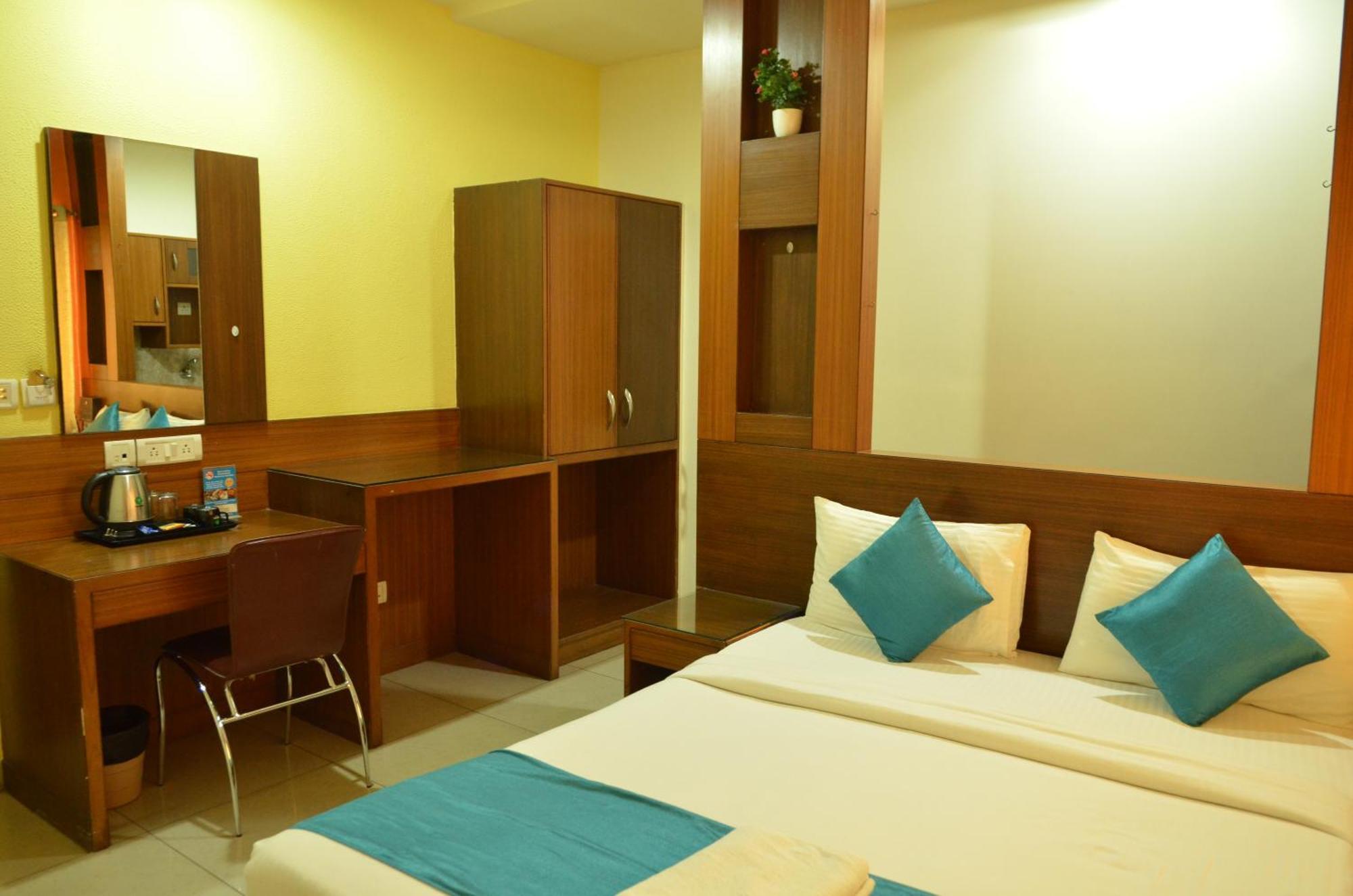 Cubbon Suites - 10 Minute Walk To Mg Road, Mg Road Metro And Church Street Bangalore Bagian luar foto